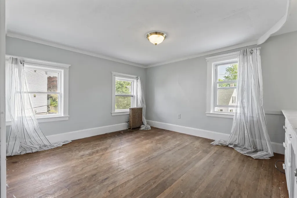 62 Warren Street Rockland ME 04841