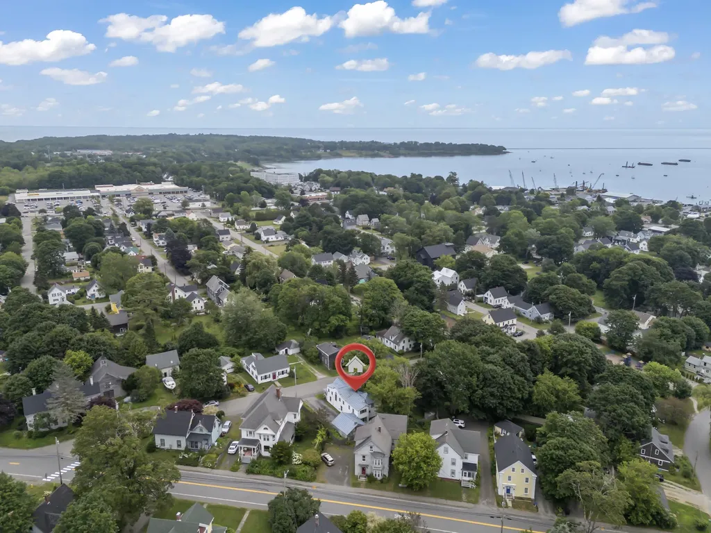 62 Warren Street Rockland ME 04841