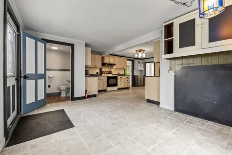 62 Warren Street Rockland ME 04841
