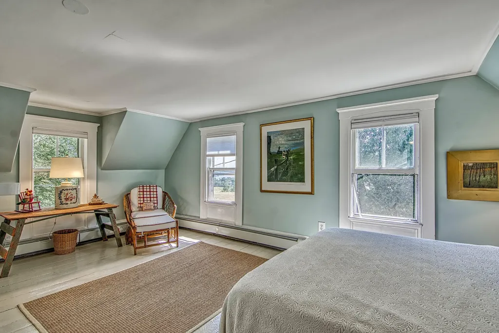 2 Twin Oaks Lane Sedgwick ME 04676