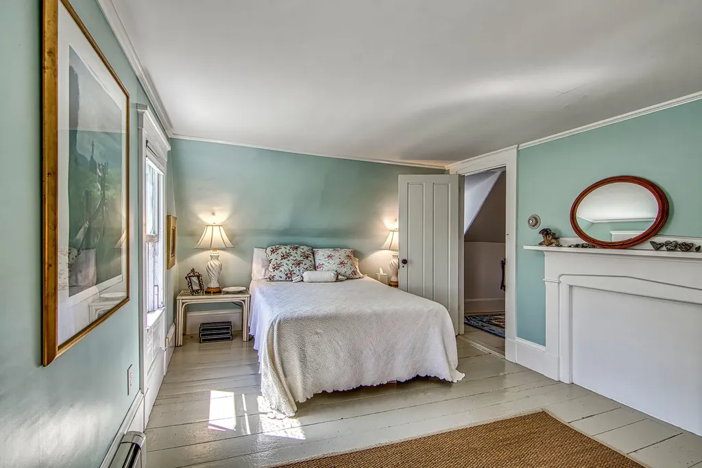 2 Twin Oaks Lane Sedgwick ME 04676