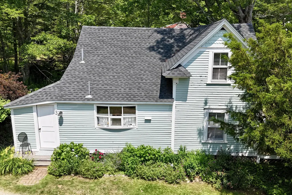 2 Twin Oaks Lane Sedgwick ME 04676