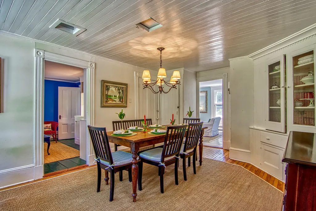 2 Twin Oaks Lane Sedgwick ME 04676