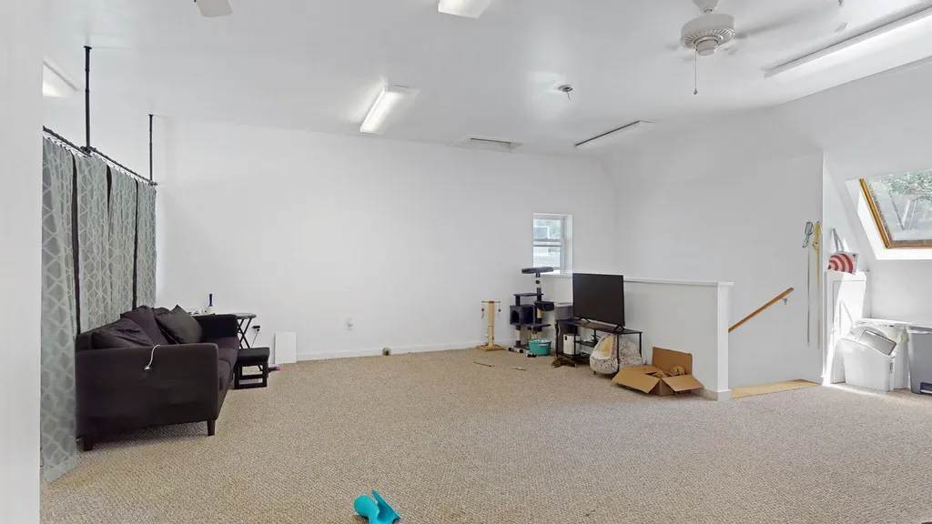 104 Lincolnville Avenue Belfast ME 04915