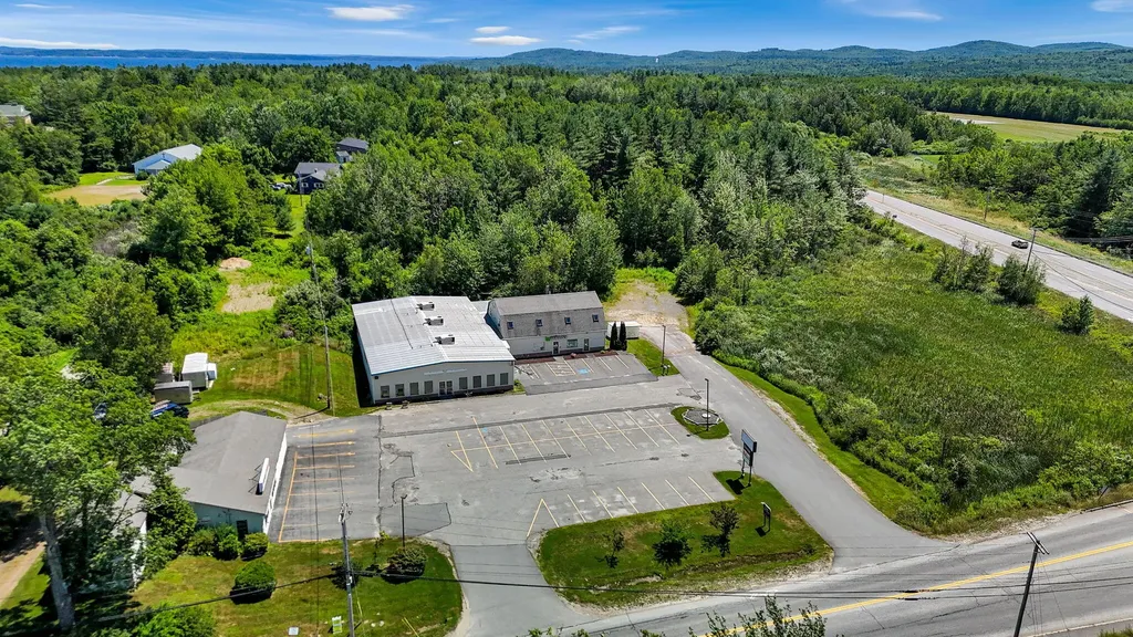104 Lincolnville Avenue Belfast ME 04915