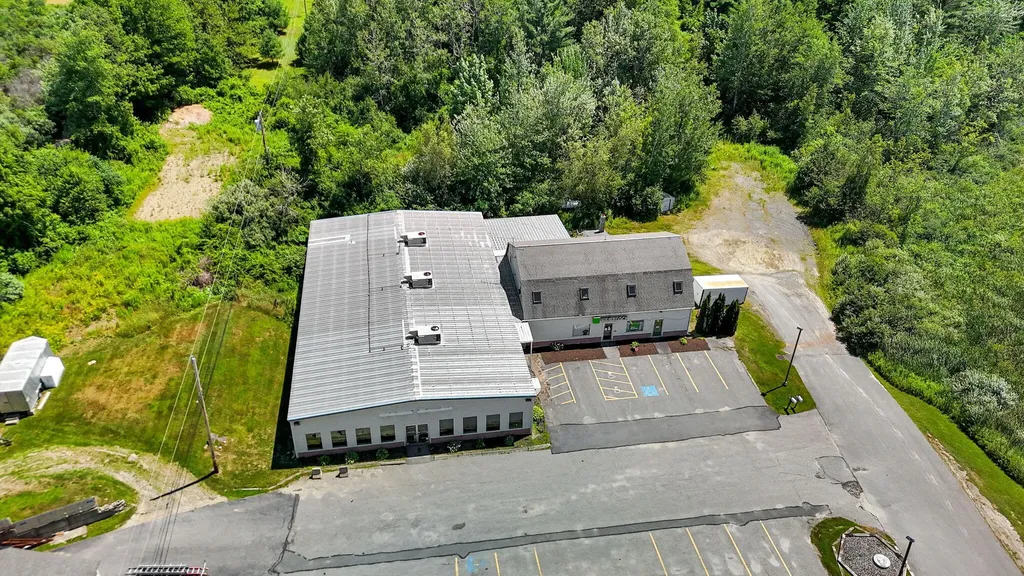 104 Lincolnville Avenue Belfast ME 04915
