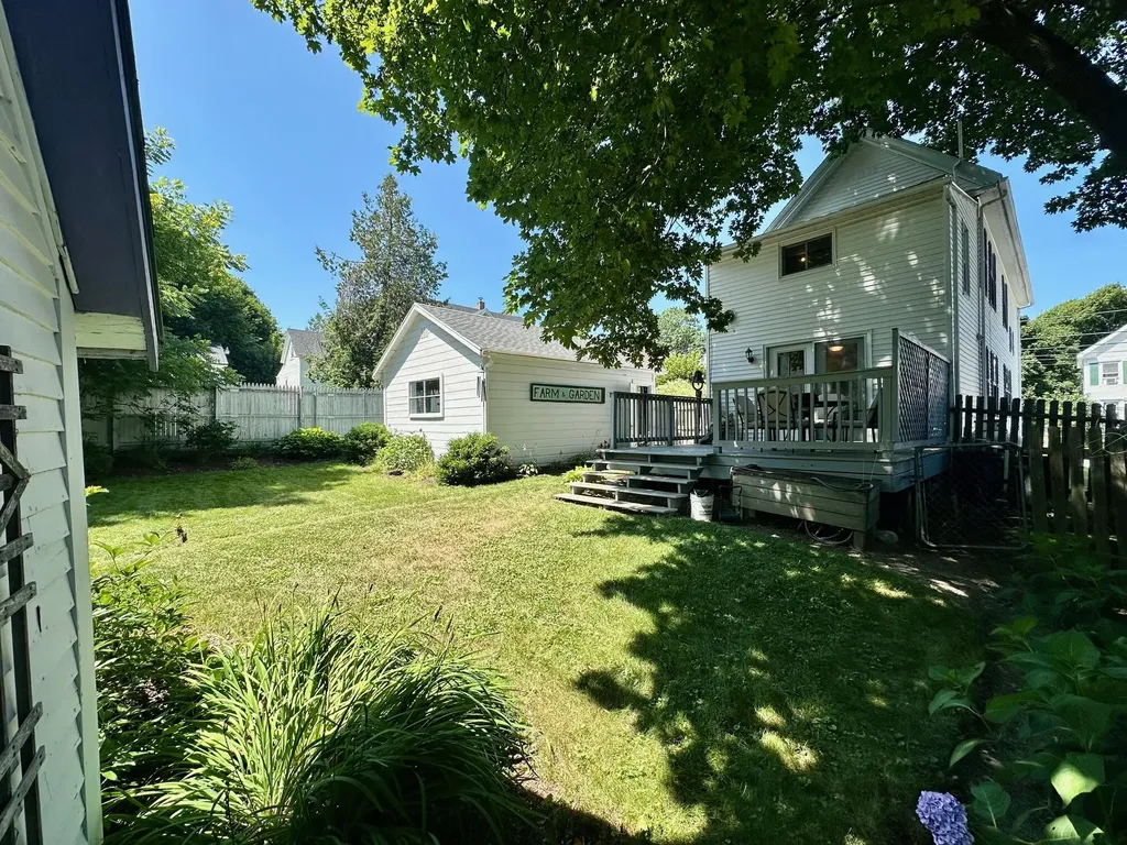 23 Holland Street Bangor ME 04401