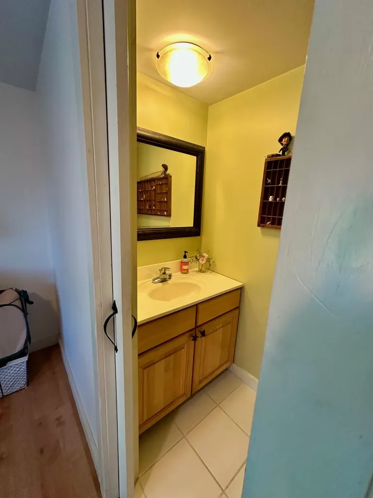 23 Holland Street Bangor ME 04401
