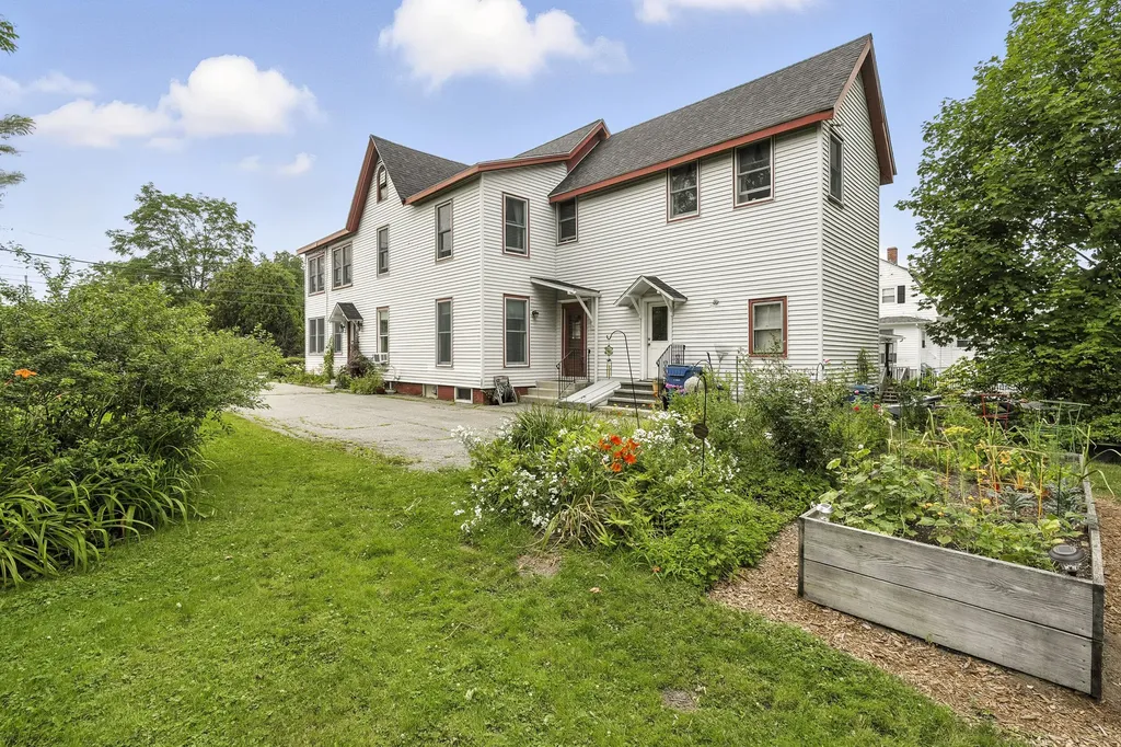121 Ocean Avenue Portland ME 04103