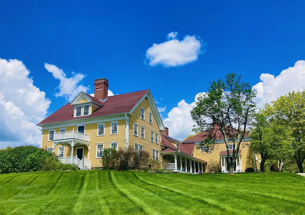 10 South Arm Road Andover ME 04226