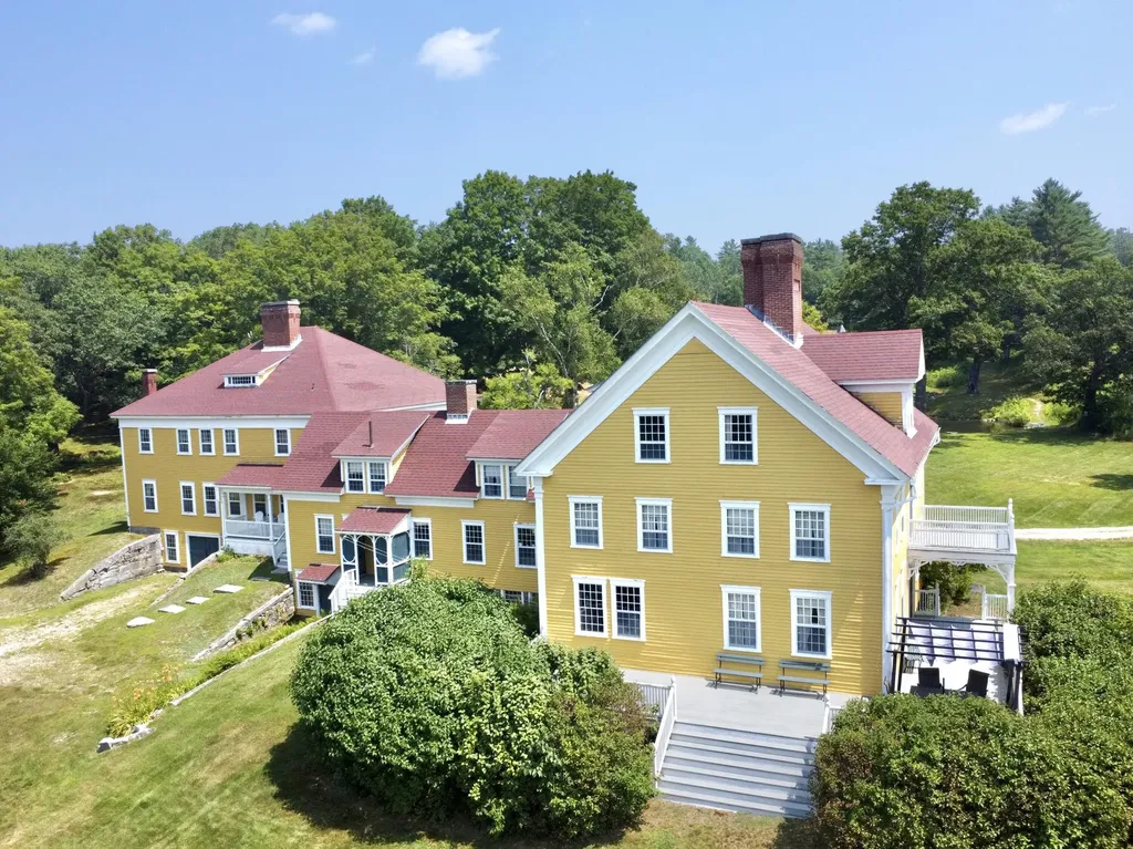 10 South Arm Road Andover ME 04226