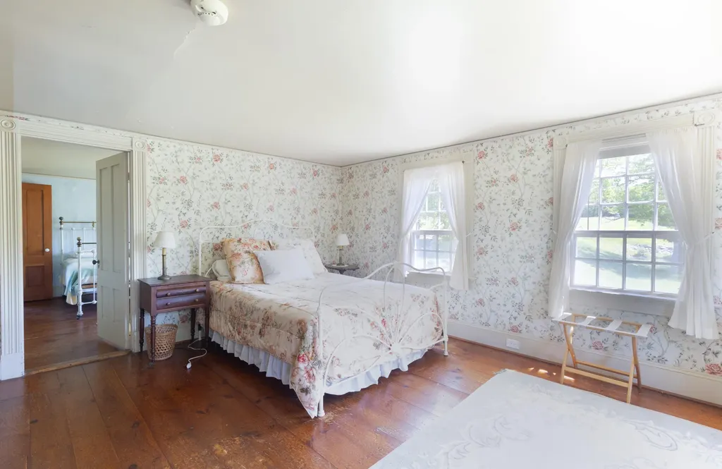 10 South Arm Road Andover ME 04226