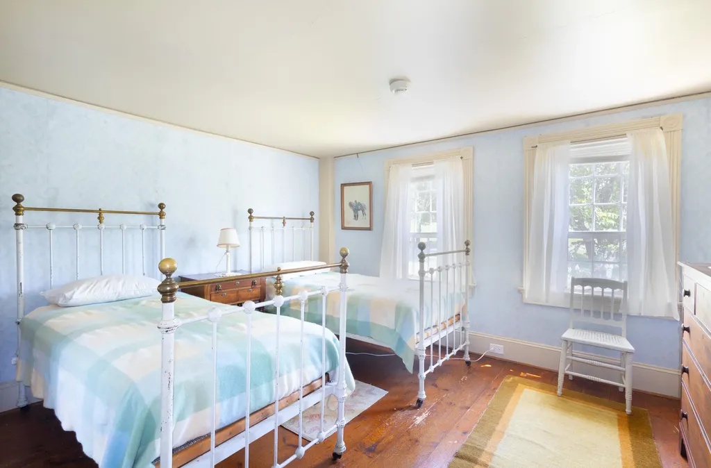 10 South Arm Road Andover ME 04226