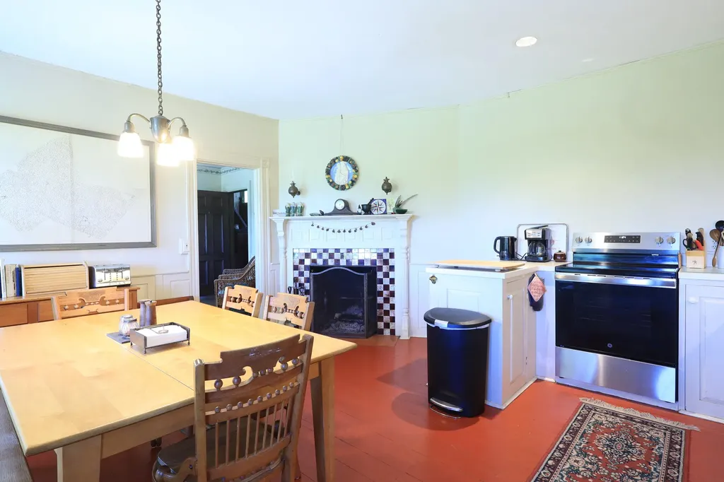 10 South Arm Road Andover ME 04226
