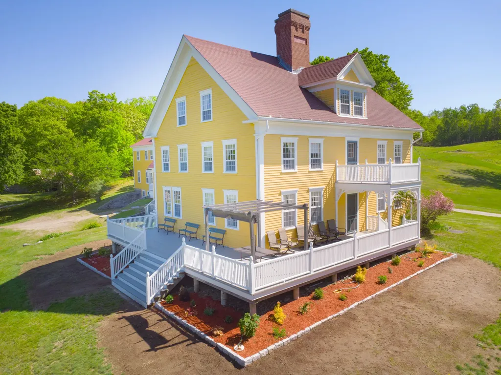 10 South Arm Road Andover ME 04226
