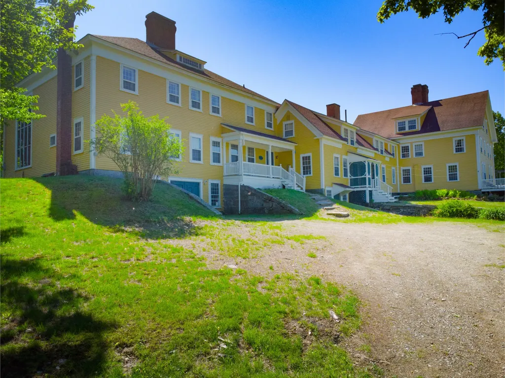 10 South Arm Road Andover ME 04226