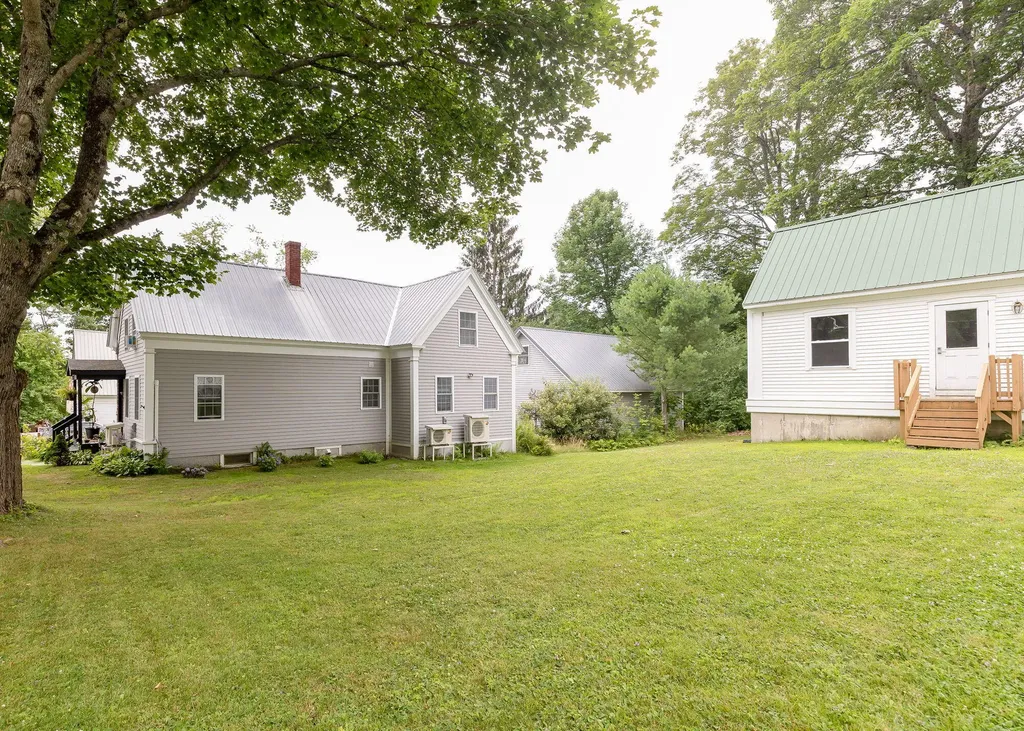 147 N Main Street Monmouth ME 04265