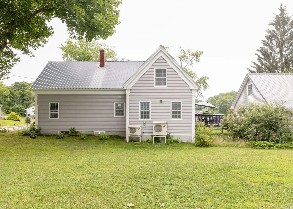 147 N Main Street Monmouth ME 04265