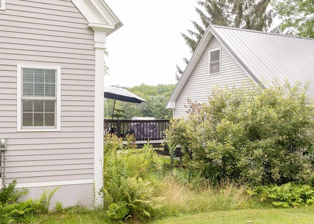 147 N Main Street Monmouth ME 04265