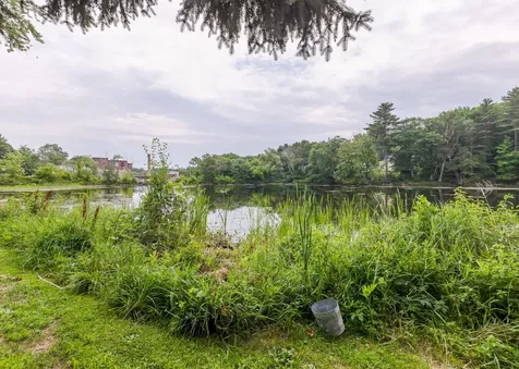 147 N Main Street Monmouth ME 04265