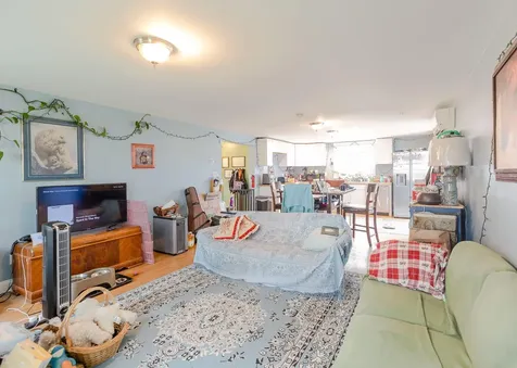 147 N Main Street Monmouth ME 04265