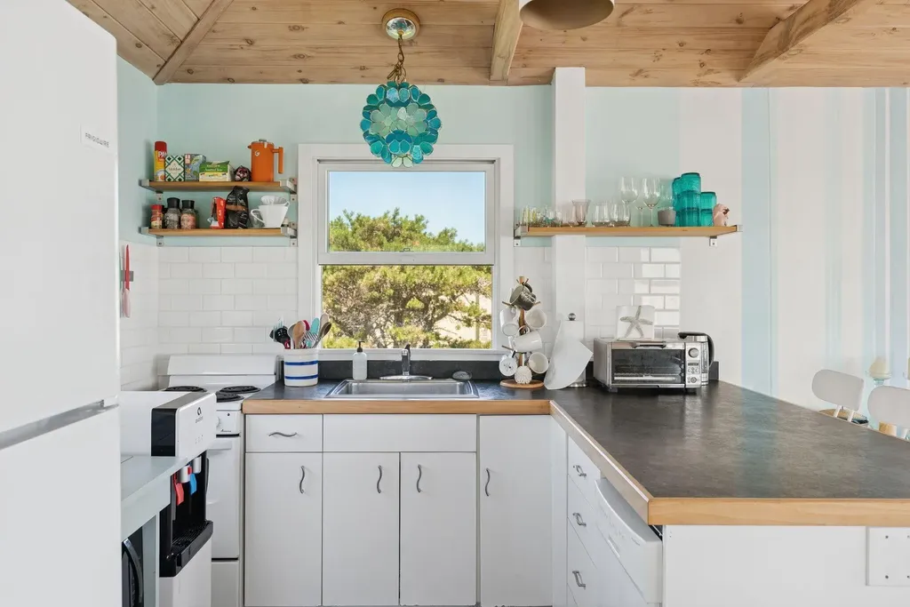 12 White Spot Way Phippsburg ME 04562