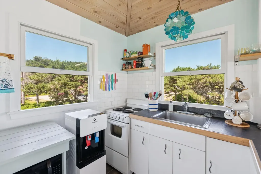 12 White Spot Way Phippsburg ME 04562