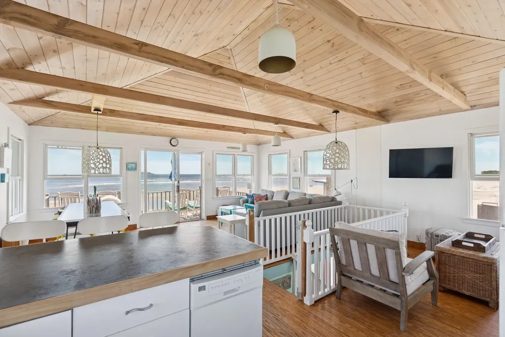 12 White Spot Way Phippsburg ME 04562