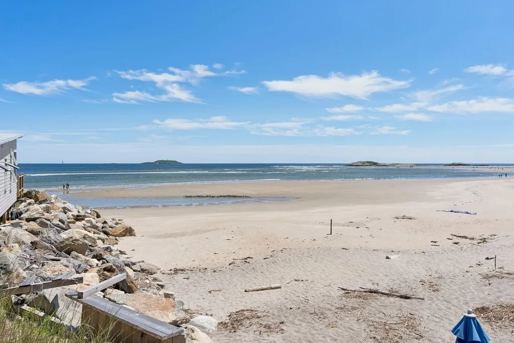 12 White Spot Way Phippsburg ME 04562