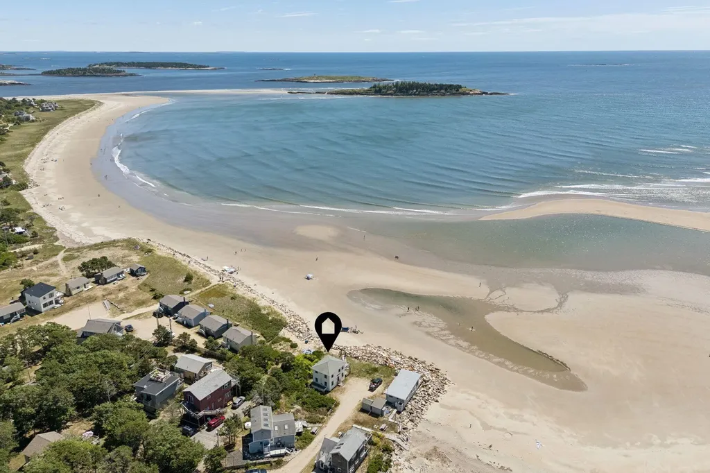 12 White Spot Way Phippsburg ME 04562
