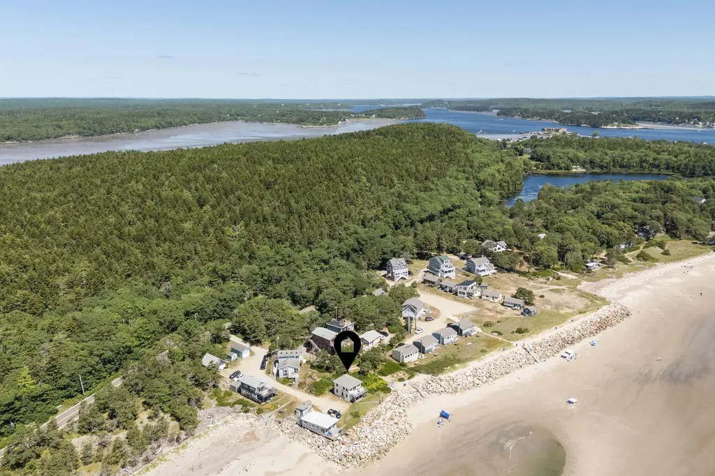 12 White Spot Way Phippsburg ME 04562