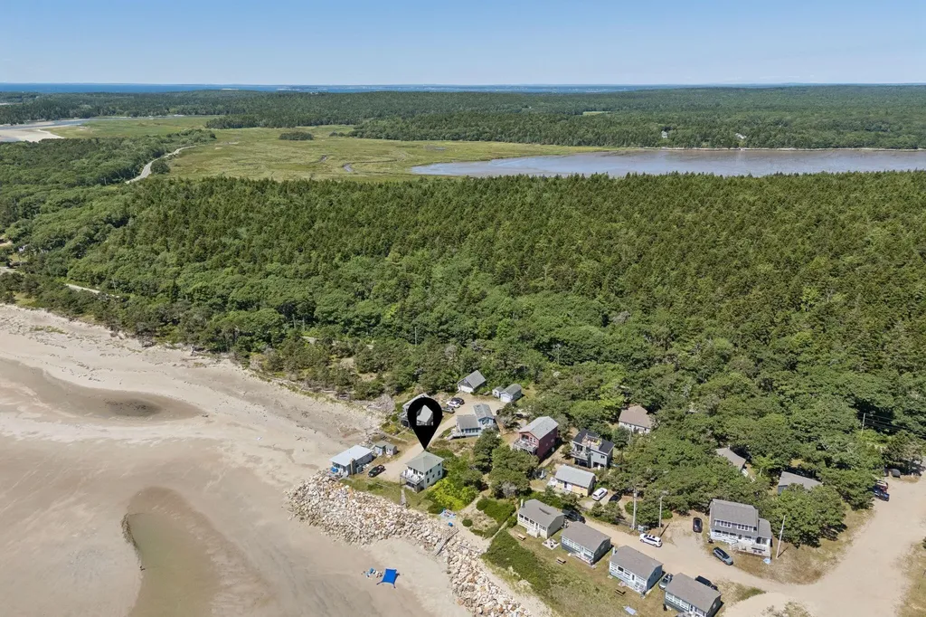 12 White Spot Way Phippsburg ME 04562