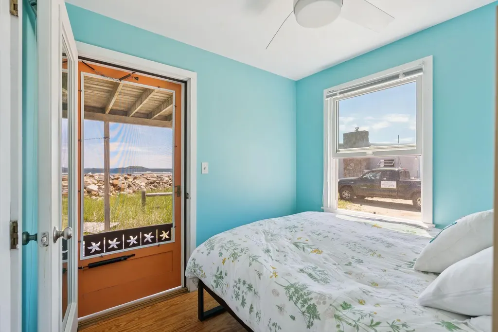 12 White Spot Way Phippsburg ME 04562