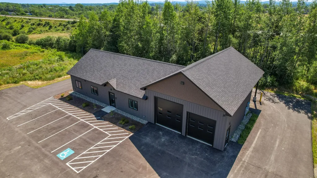 14 Carey Drive Hampden ME 04444