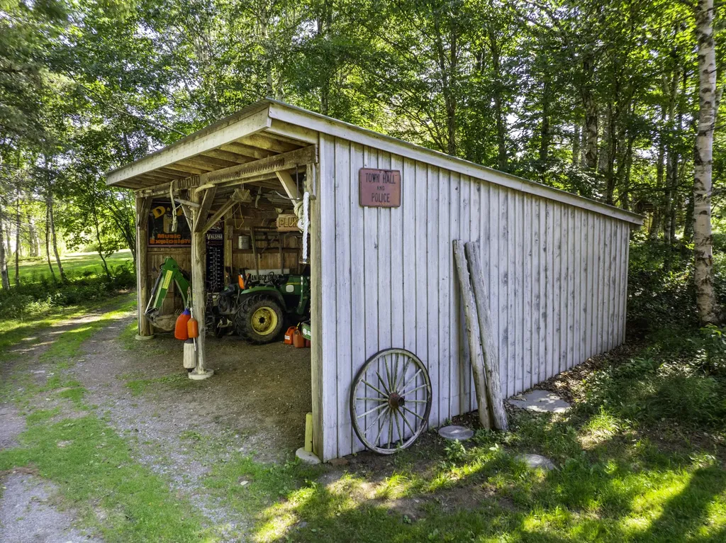 54 Old Toll Bridge Road Eastport ME 04631