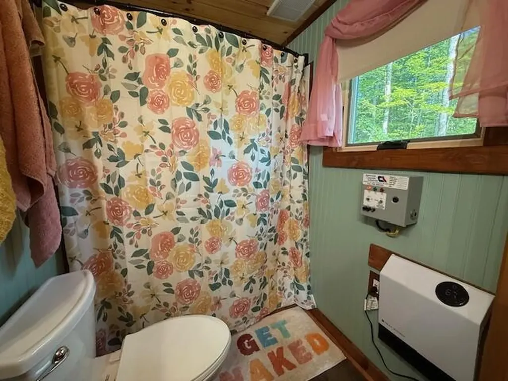 910 Mutton Lane Clinton ME 04927