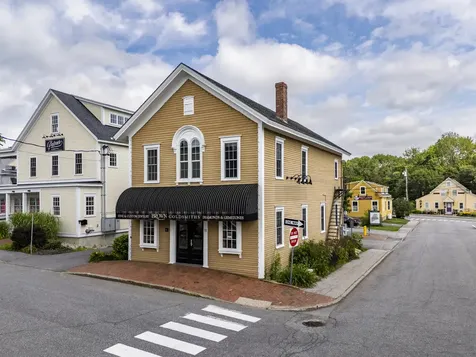 11 Mechanic Street Freeport ME 04032