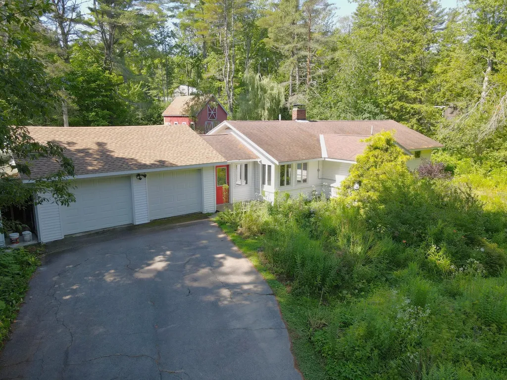 26 Westwood Drive Orono ME 04473