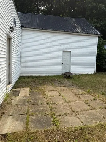 17 Pikes Hill Road Norway ME 04268