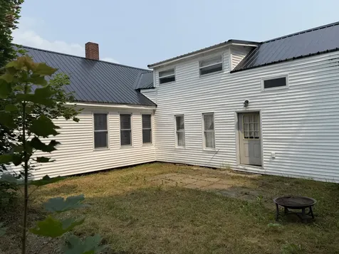 17 Pikes Hill Road Norway ME 04268
