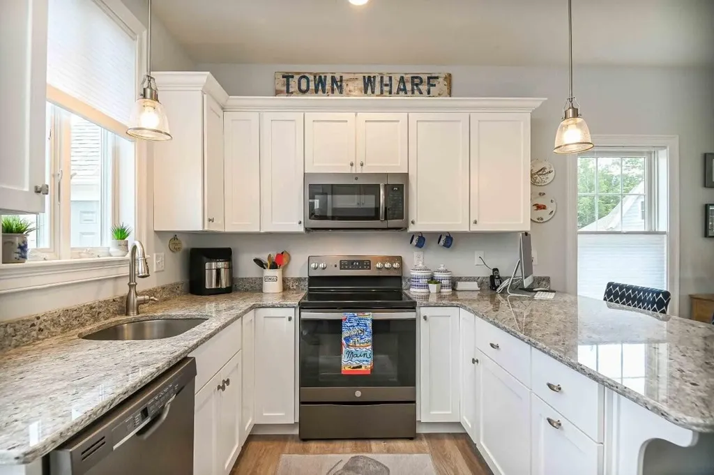 1 Cornbread Lane Arundel ME 04046