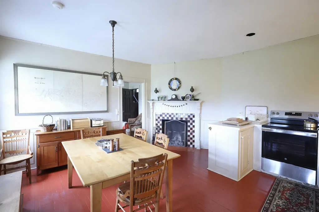 10 South Arm Road Andover ME 04226