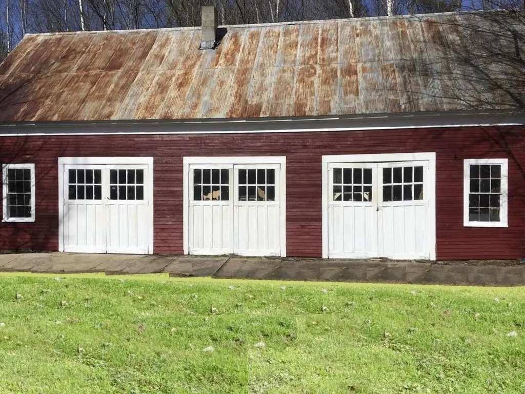 10 South Arm Road Andover ME 04226