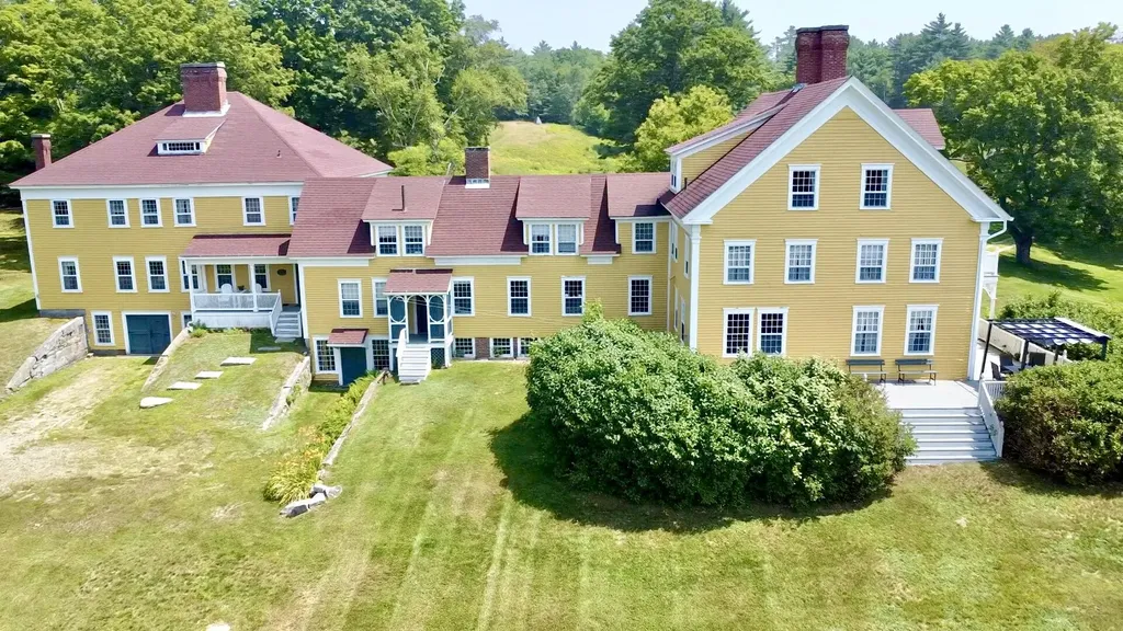 10 South Arm Road Andover ME 04226