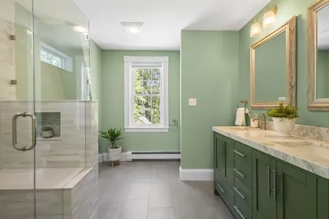 243 Mitchell Road Cape Elizabeth ME 04107