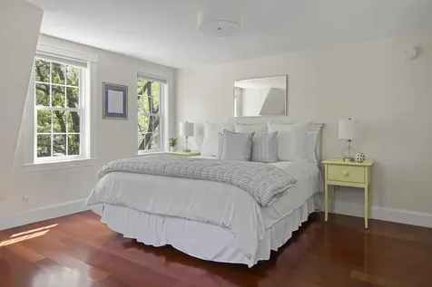 243 Mitchell Road Cape Elizabeth ME 04107