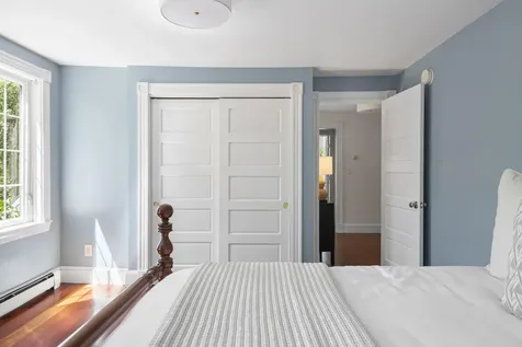 243 Mitchell Road Cape Elizabeth ME 04107
