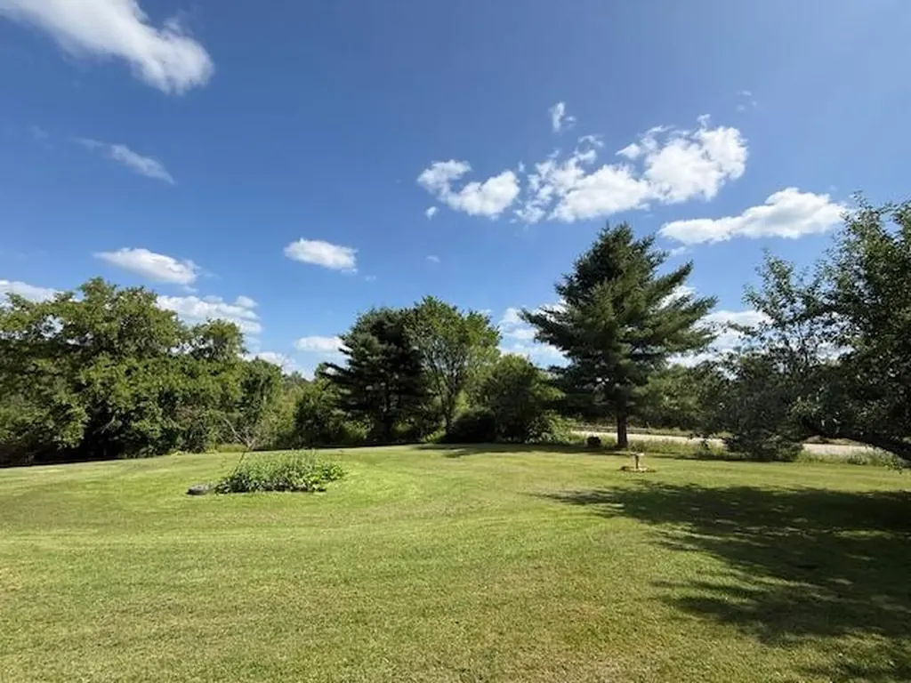 10 Palm Street Baileyville ME 04694