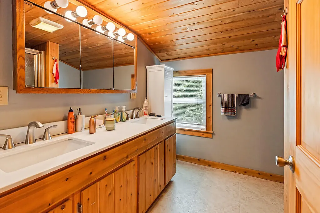 39 Tilton Pond Road Fayette ME 04349