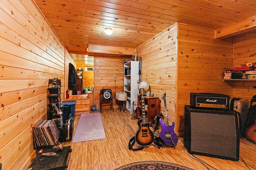 39 Tilton Pond Road Fayette ME 04349